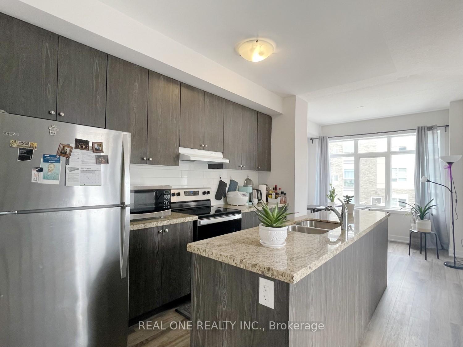 Photo 7 of 1 Markle Crescent, Hamilton, Ancaster — HOMEH