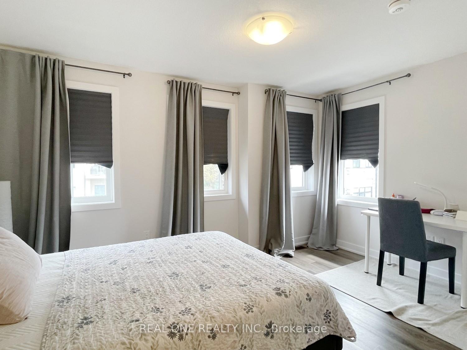 Photo 15 of 1 Markle Crescent, Hamilton, Ancaster — HOMEH