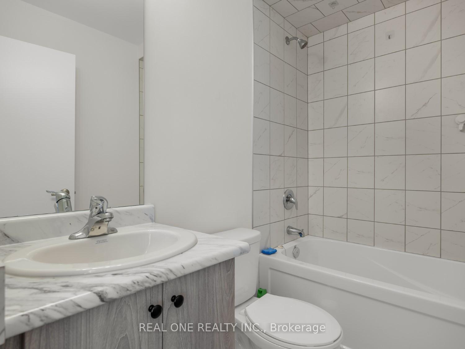 Photo 19 of 1 Markle Crescent, Hamilton, Ancaster — HOMEH