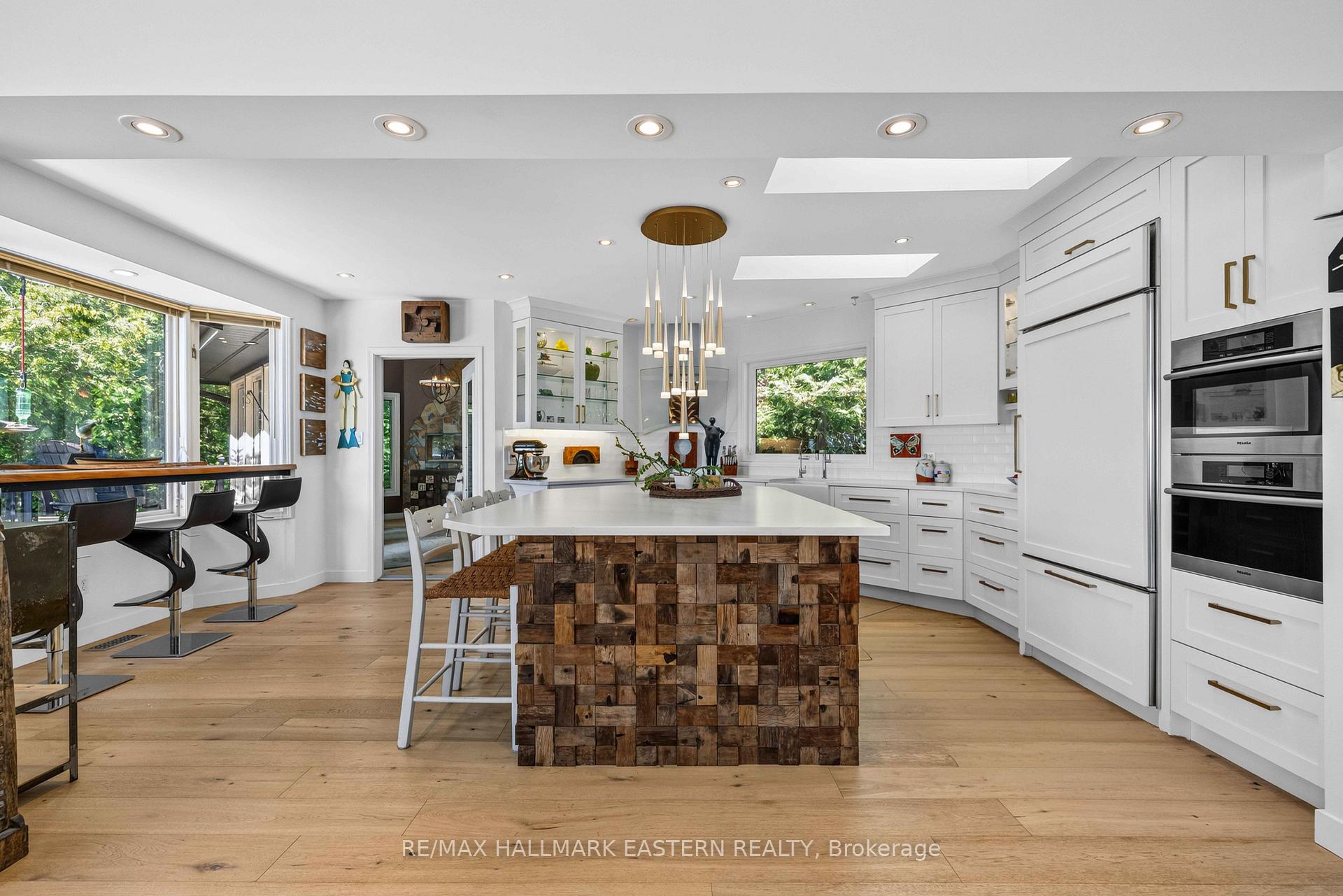 Photo 10 of 1052 Tedford Lane, Douro-Dummer — HOMEH