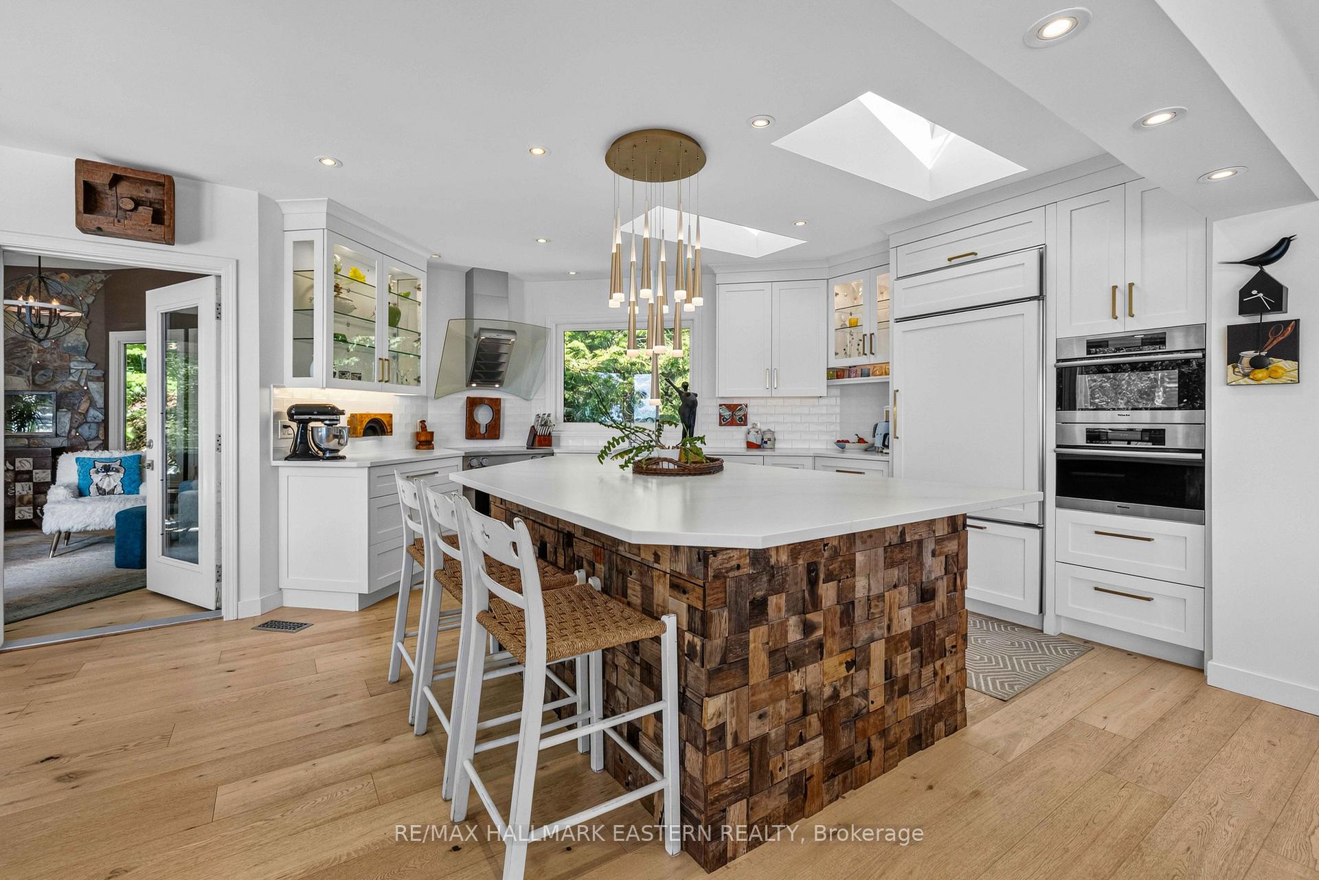 Photo 12 of 1052 Tedford Lane, Douro-Dummer — HOMEH
