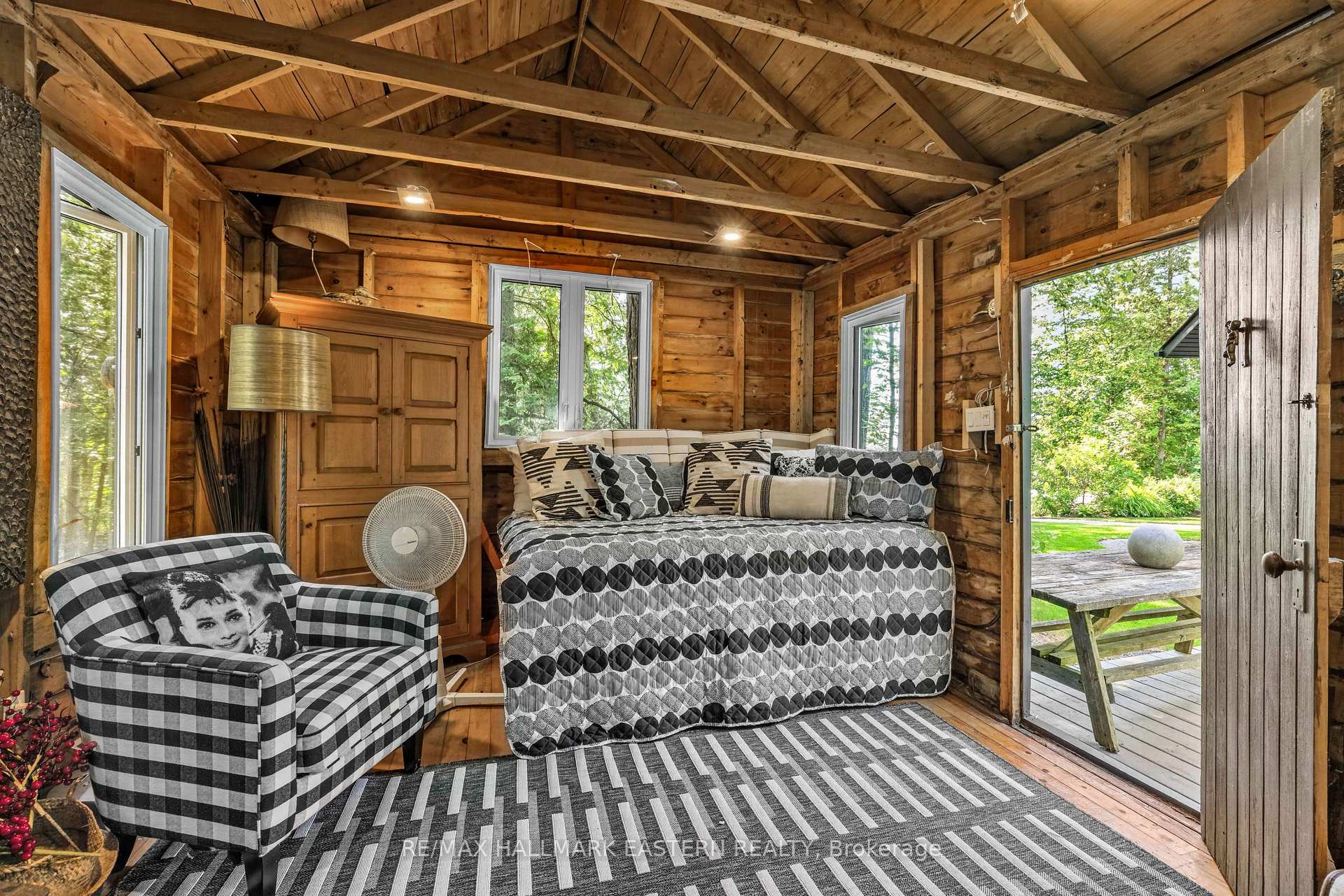 Photo 23 of 1052 Tedford Lane, Douro-Dummer — HOMEH
