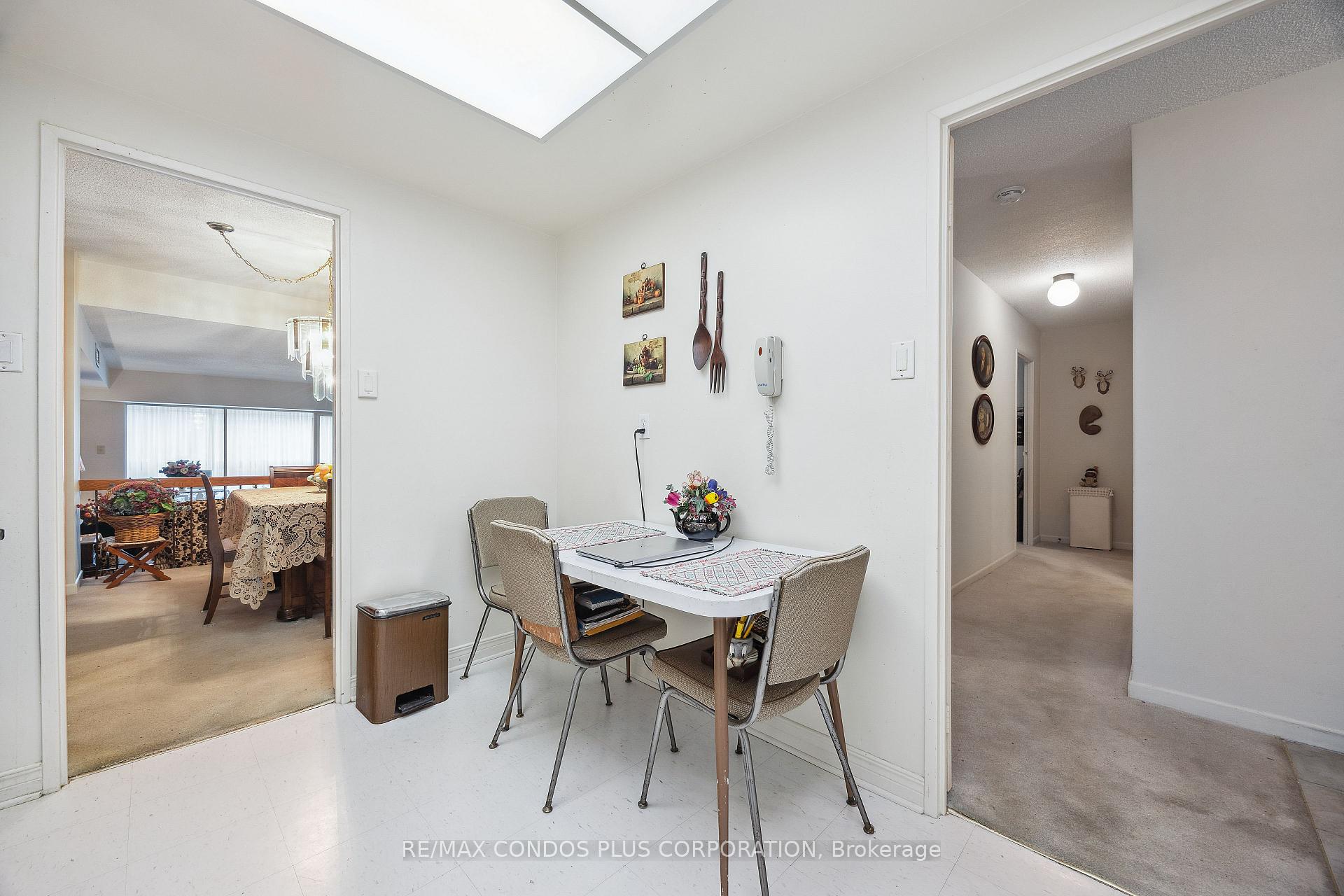 Photo 10 of Unit 902, 62 Wellesley Street W, Toronto, Bay Street Corridor — HOMEH