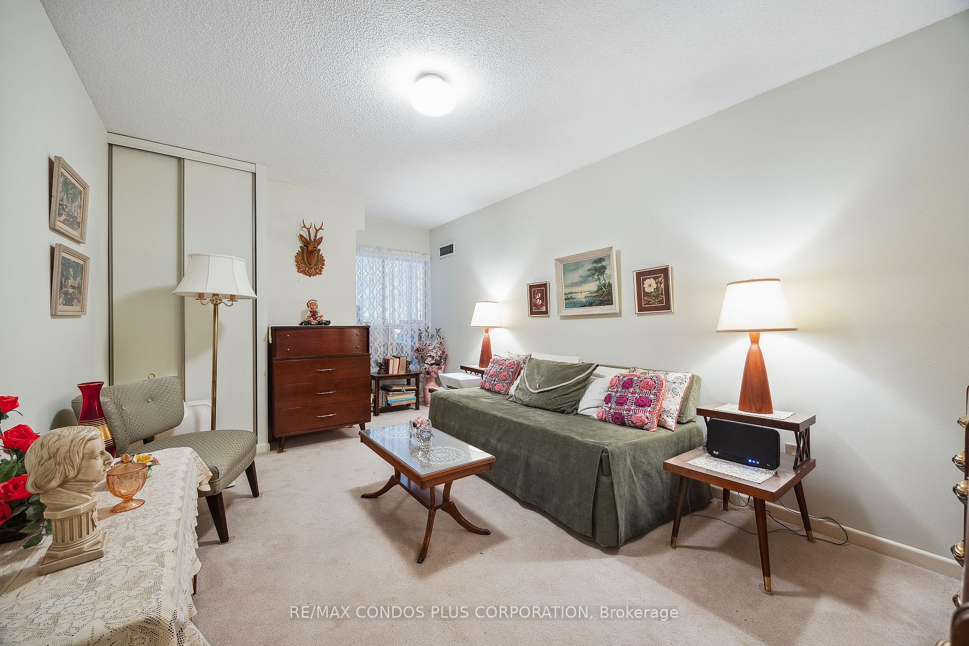 Photo 13 of Unit 902, 62 Wellesley Street W, Toronto, Bay Street Corridor — HOMEH