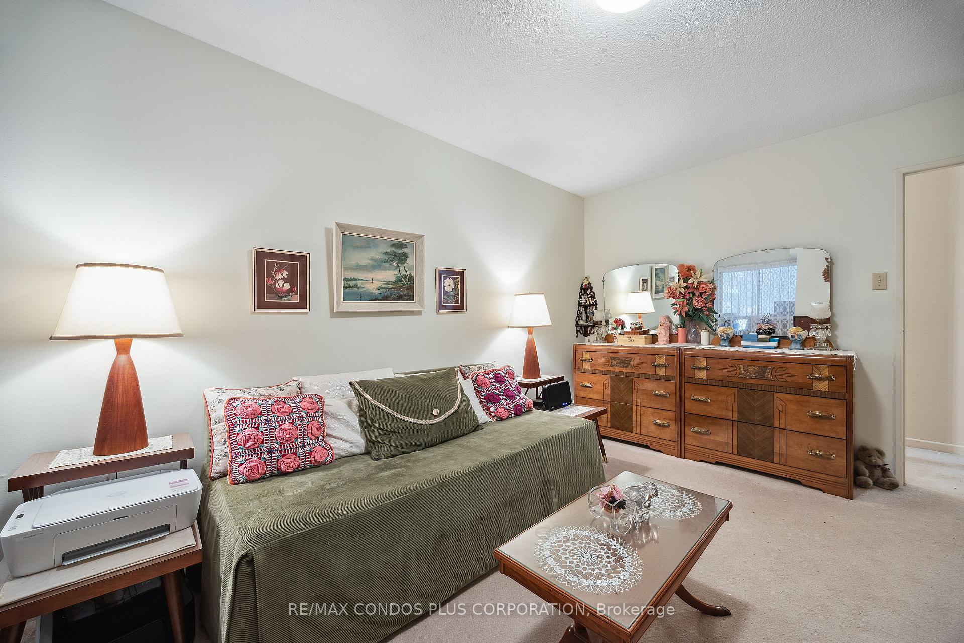 Photo 14 of Unit 902, 62 Wellesley Street W, Toronto, Bay Street Corridor — HOMEH