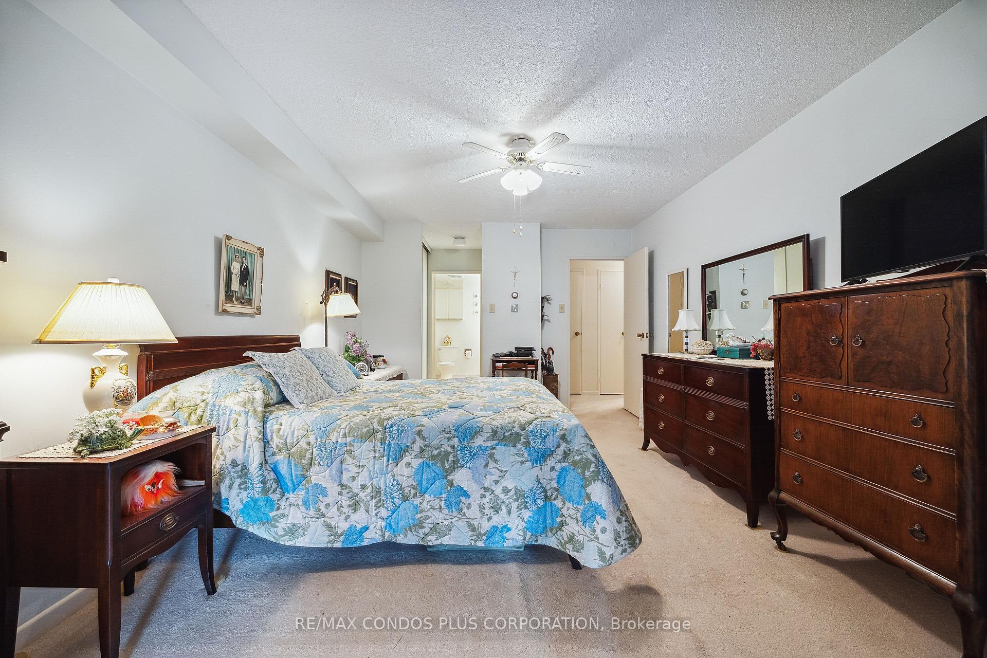 Photo 18 of Unit 902, 62 Wellesley Street W, Toronto, Bay Street Corridor — HOMEH