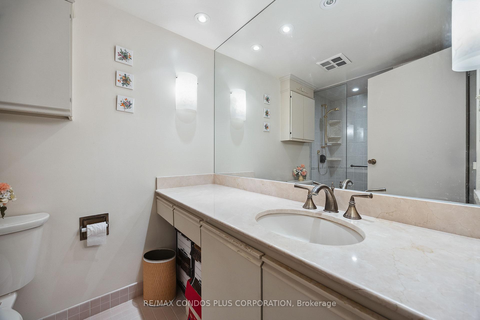 Photo 20 of Unit 902, 62 Wellesley Street W, Toronto, Bay Street Corridor — HOMEH