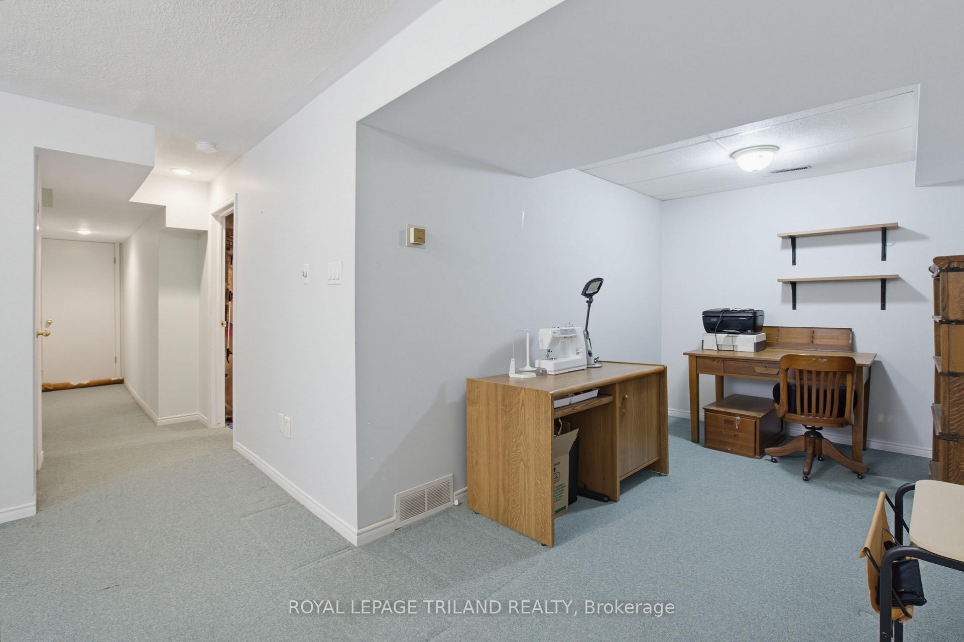 Photo 31 of 117 Bournemouth Drive, London, East I — HOMEH