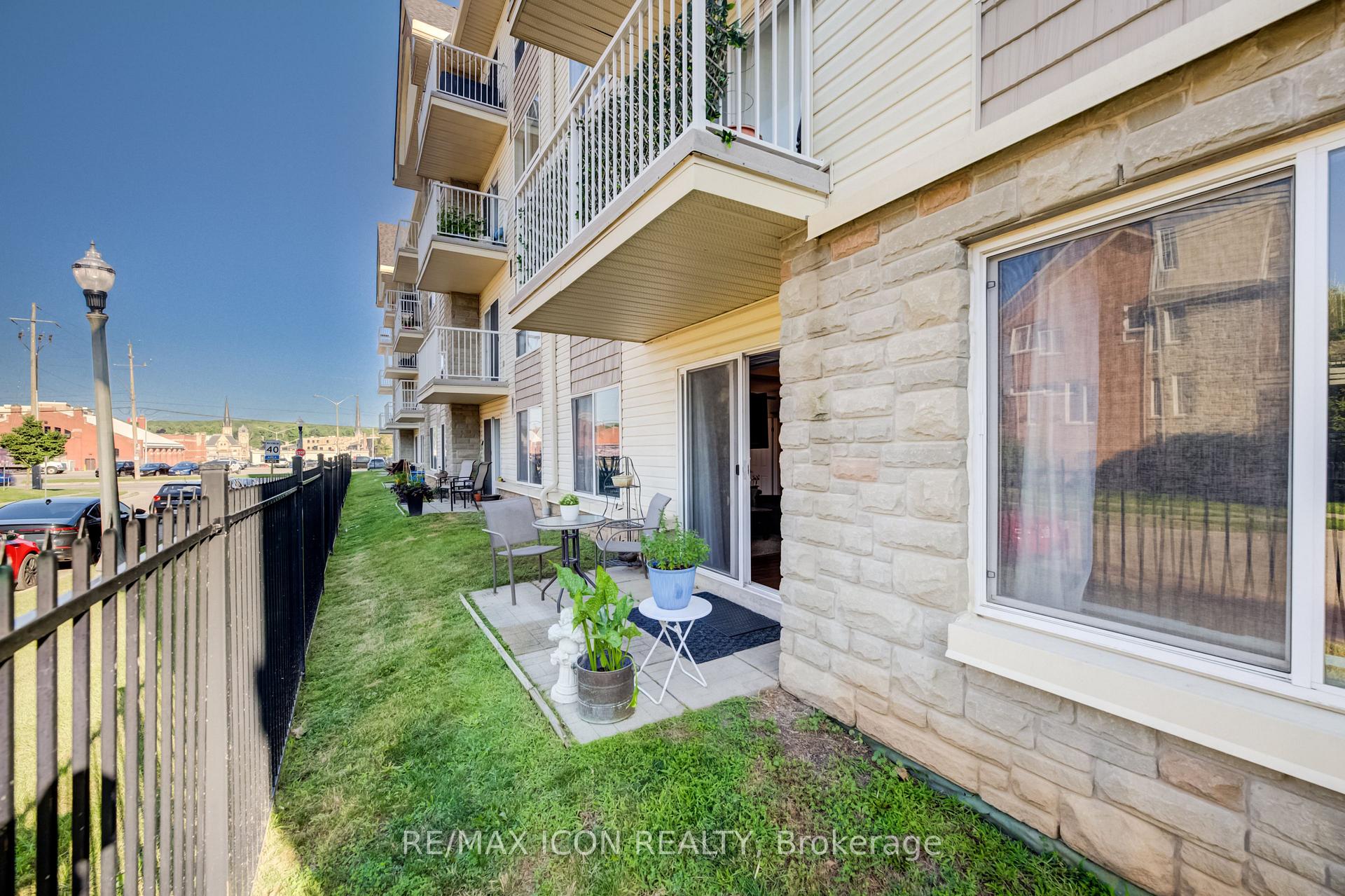 Photo 28 of Unit 118, 8 Harris Street, Cambridge, East Galt — HOMEH