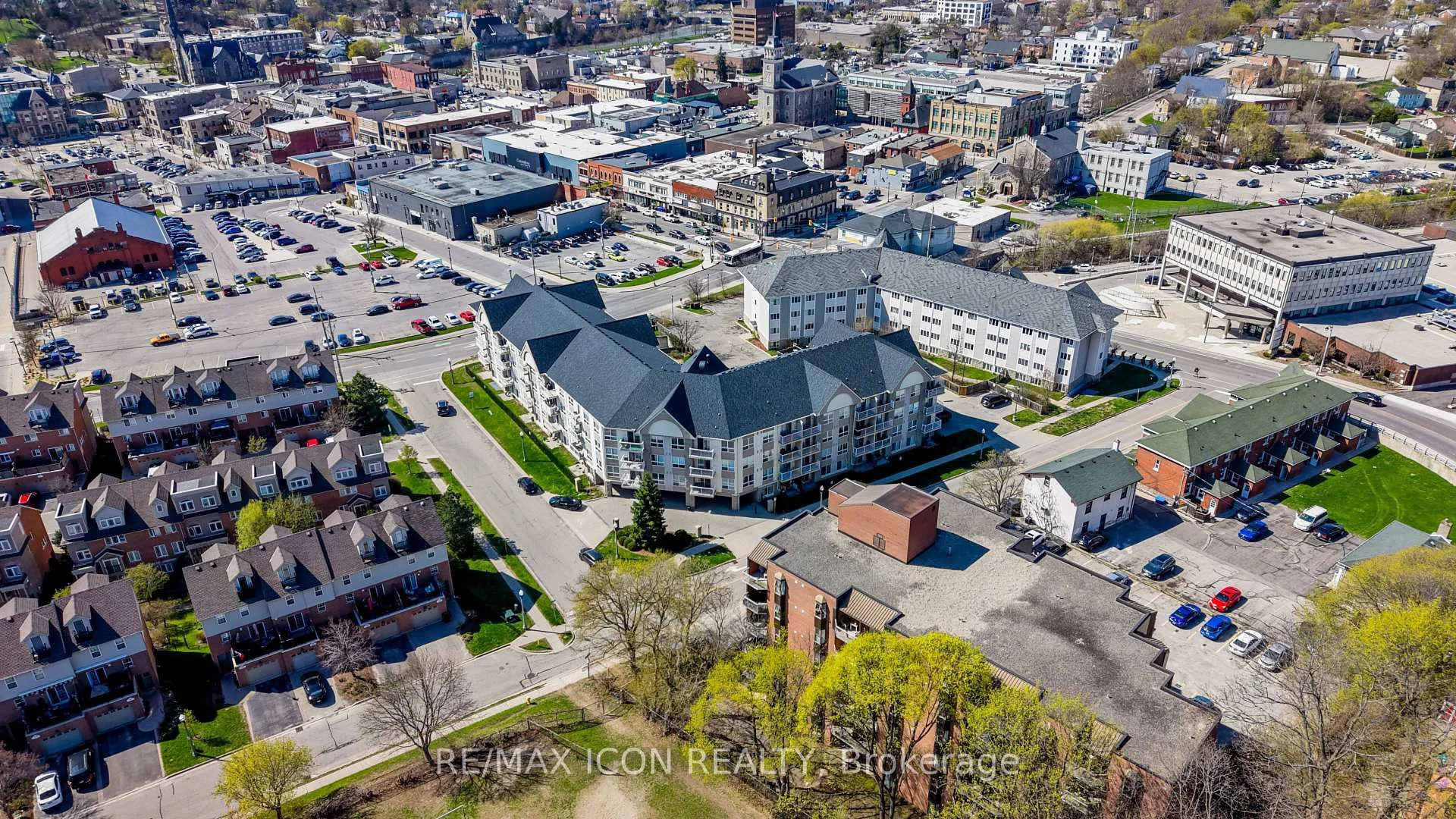 Photo 5 of Unit 118, 8 Harris Street, Cambridge, East Galt — HOMEH