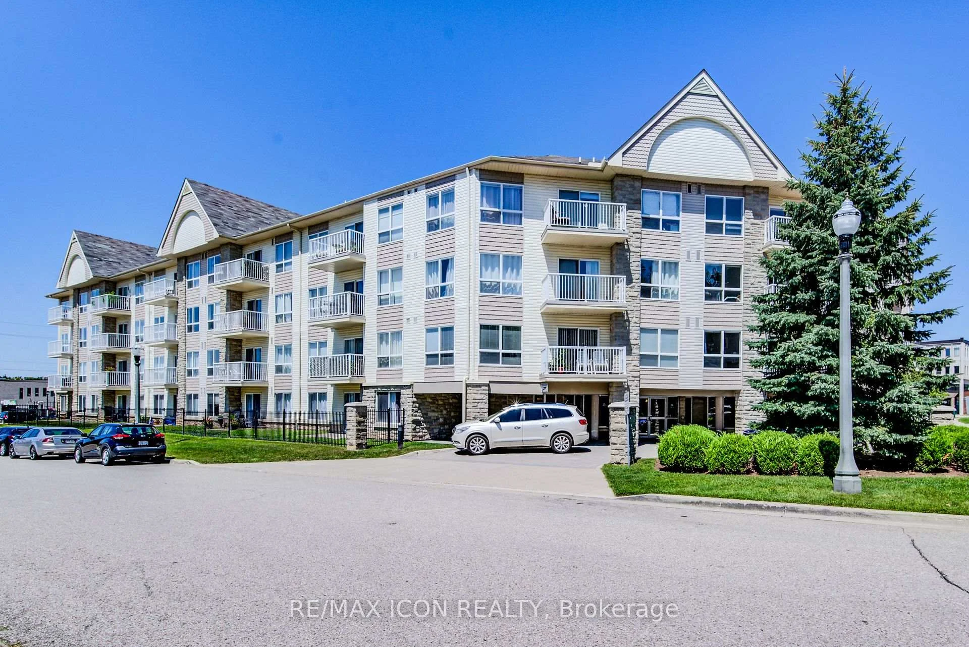 Photo 7 of Unit 118, 8 Harris Street, Cambridge, East Galt — HOMEH