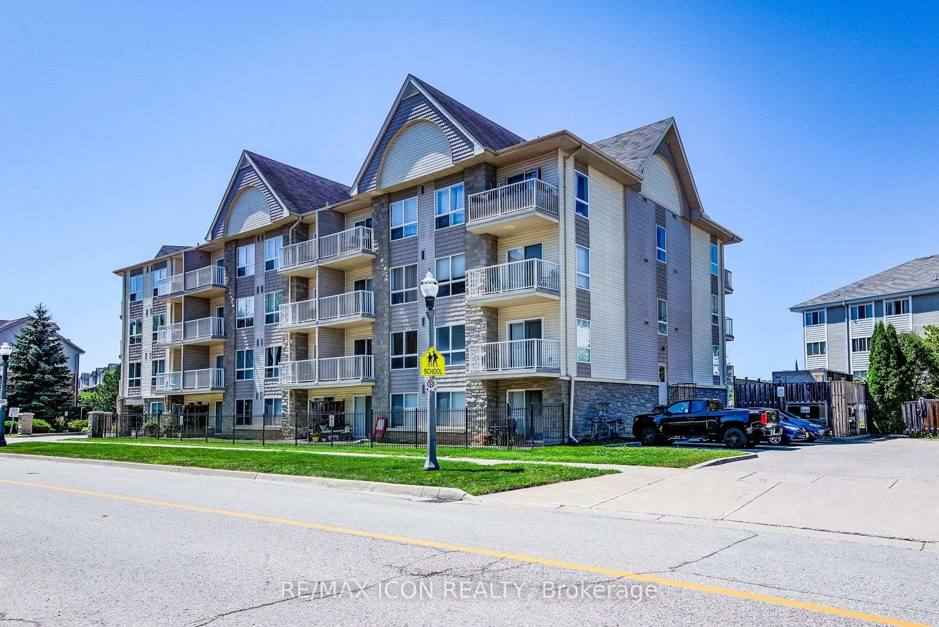 Photo 38 of Unit 118, 8 Harris Street, Cambridge, East Galt — HOMEH