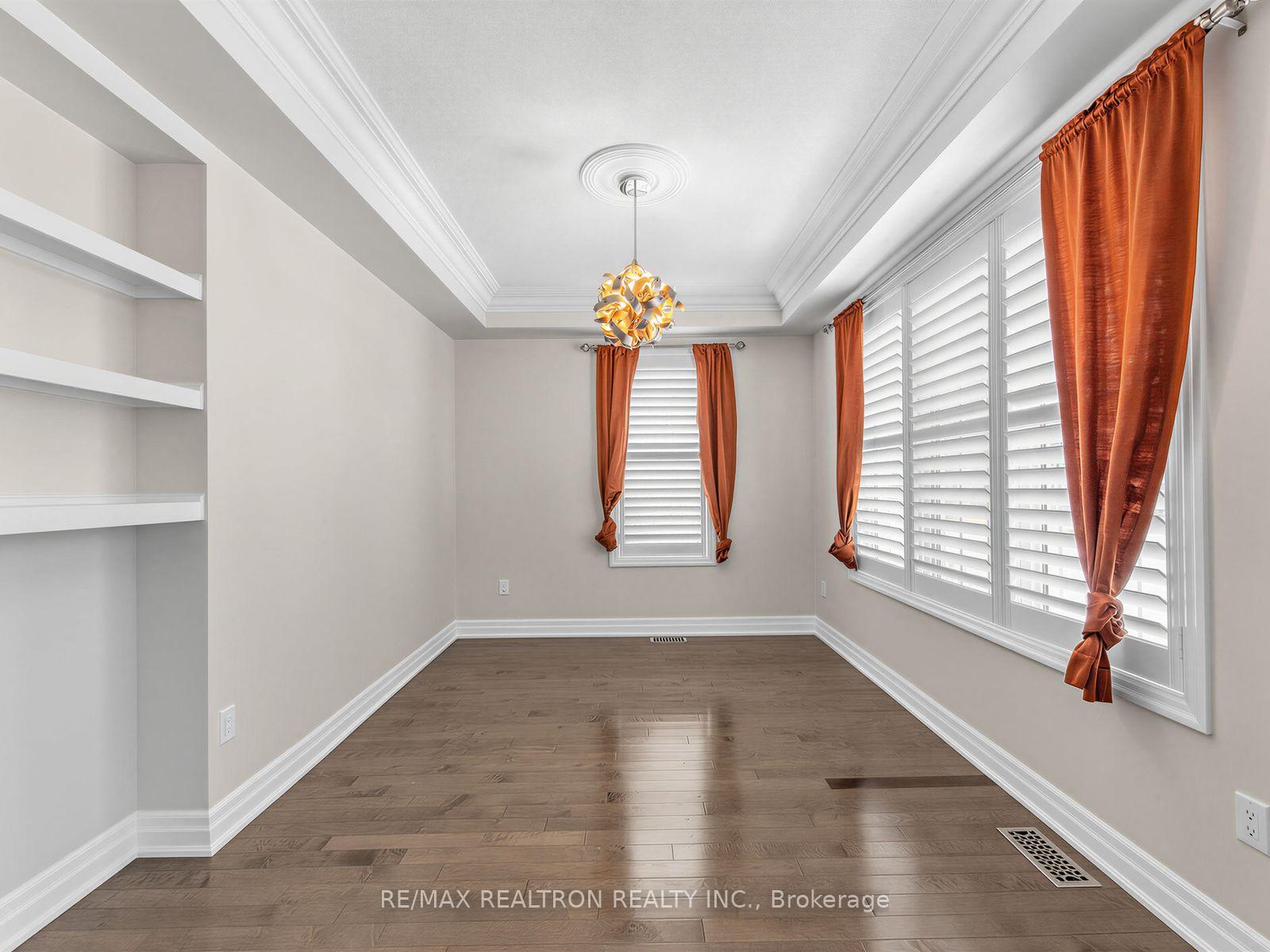 Photo 5 of 244 Cornell Park Avenue, Markham, Cornell — HOMEH