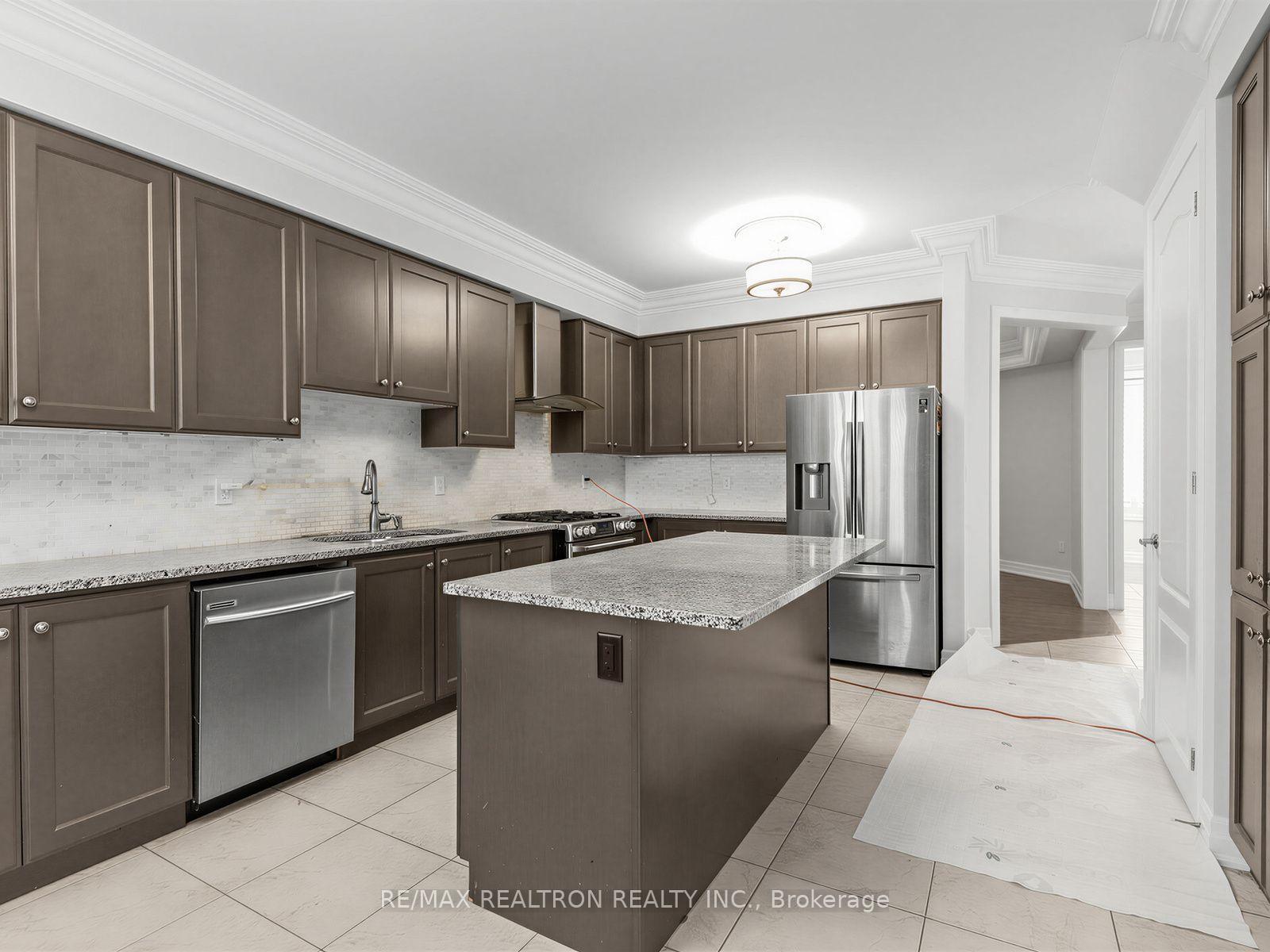 Photo 10 of 244 Cornell Park Avenue, Markham, Cornell — HOMEH