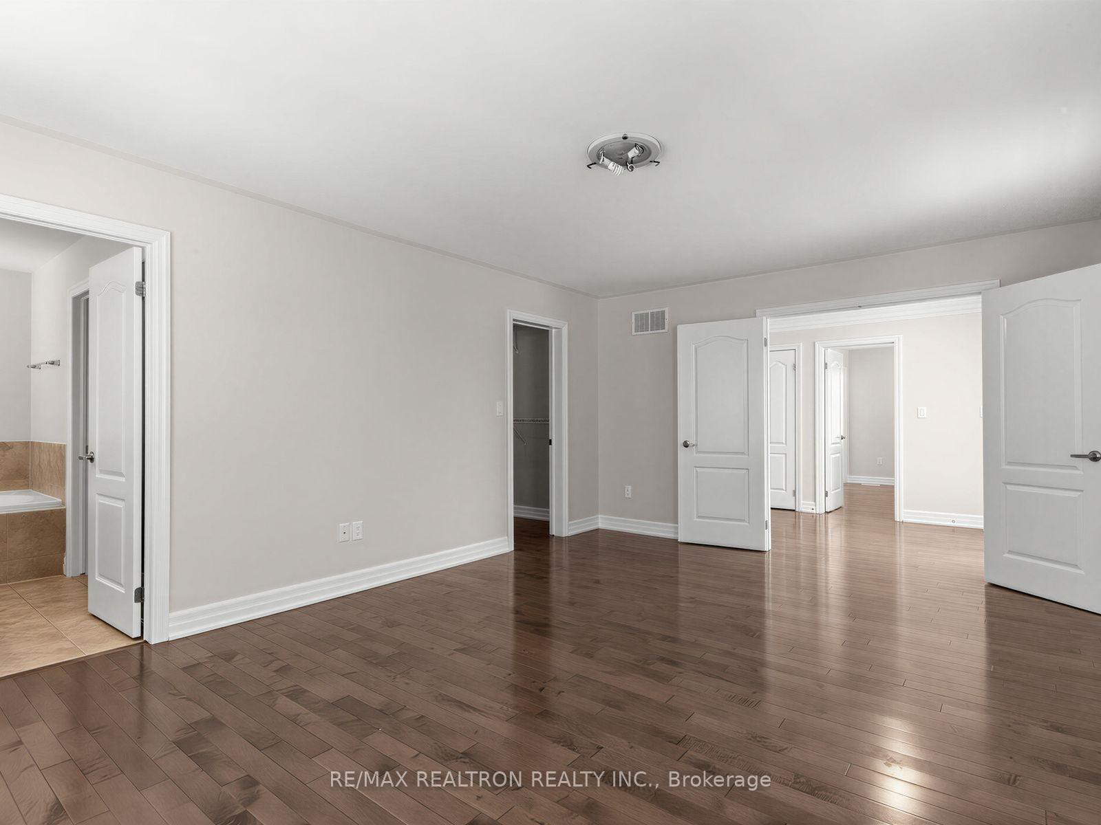 Photo 17 of 244 Cornell Park Avenue, Markham, Cornell — HOMEH