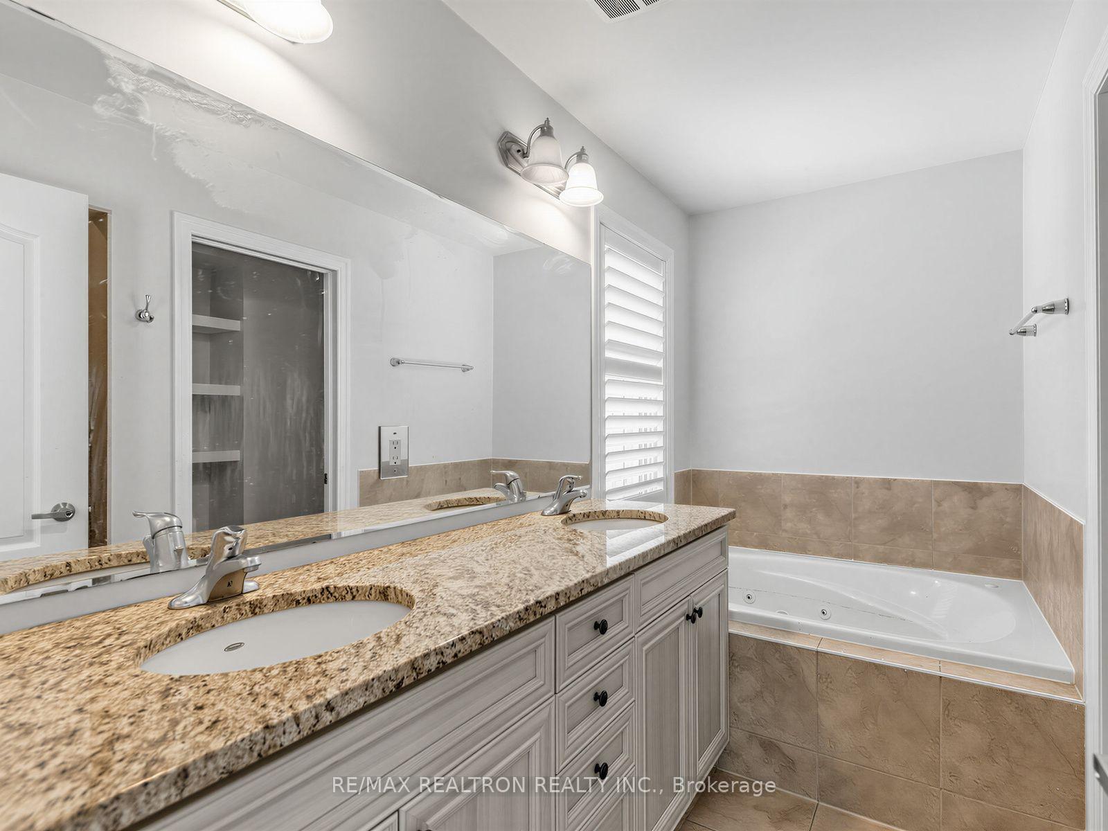 Photo 18 of 244 Cornell Park Avenue, Markham, Cornell — HOMEH