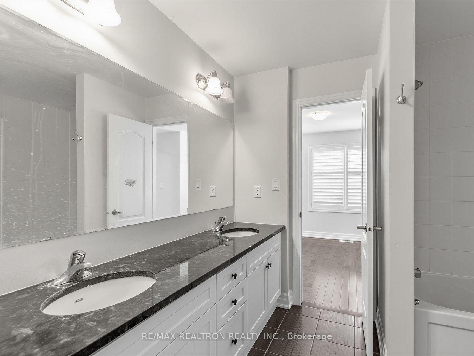 Photo 23 of 244 Cornell Park Avenue, Markham, Cornell — HOMEH