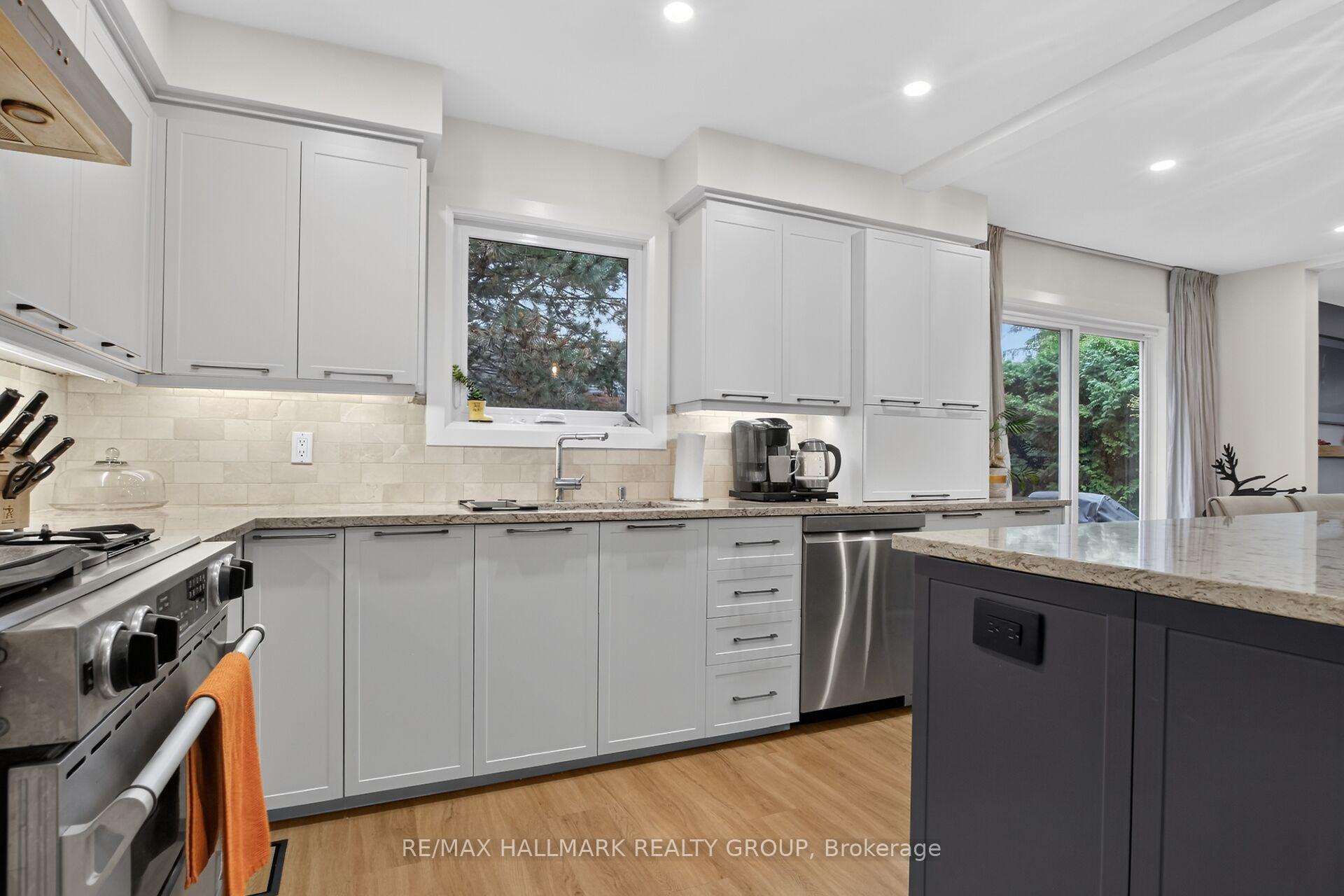 Photo 17 of 21 Delamere Drive, Ottawa, Stittsville (Central) — HOMEH
