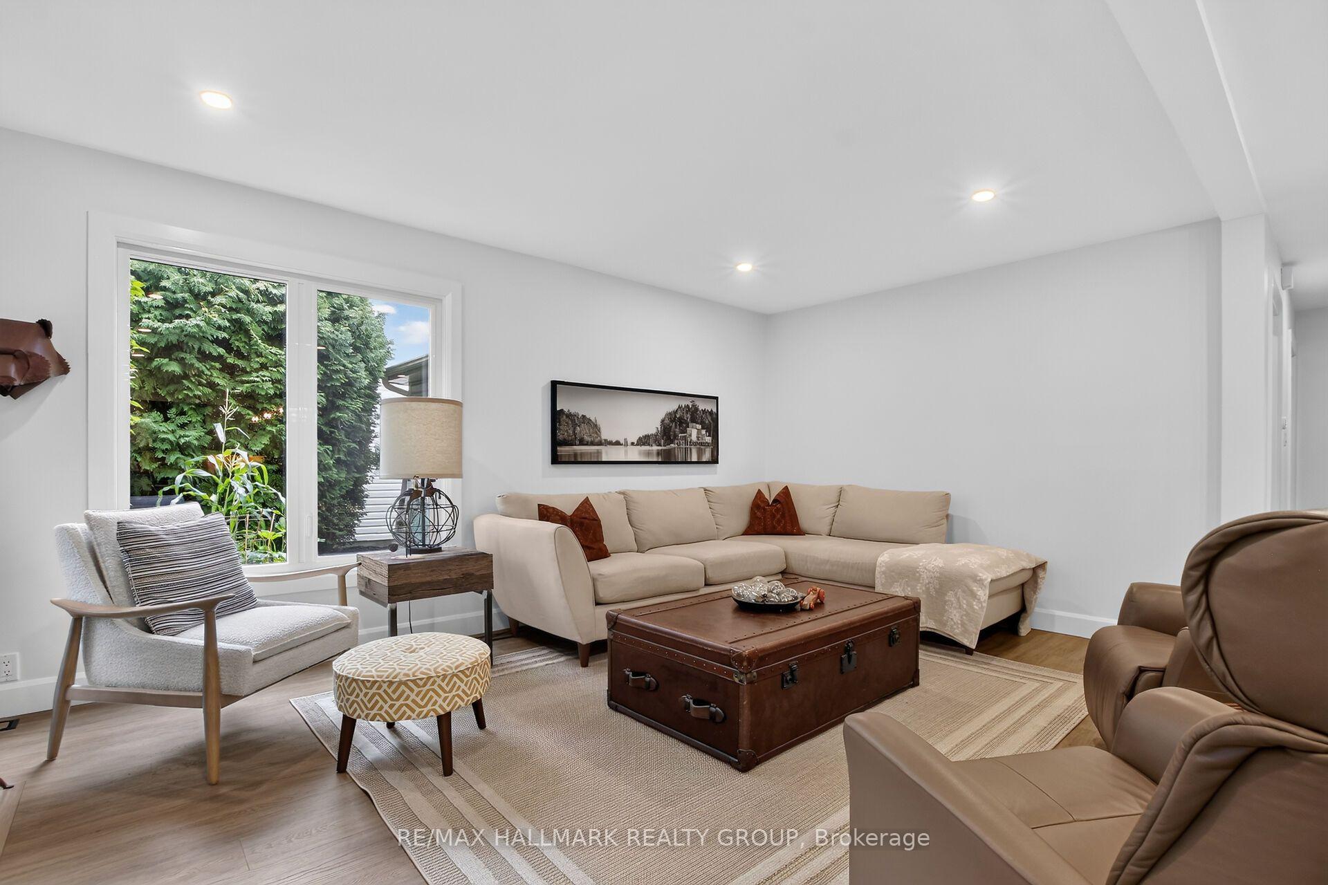 Photo 19 of 21 Delamere Drive, Ottawa, Stittsville (Central) — HOMEH