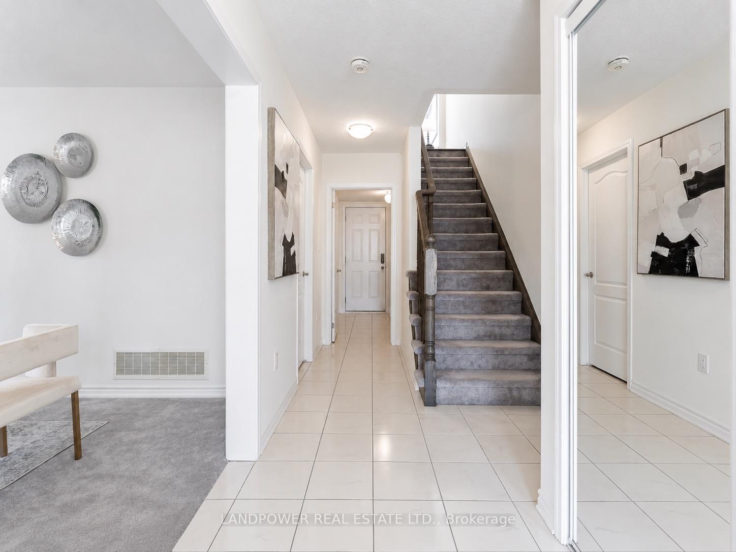 Photo 5 of 2793 Sapphire Drive, Pickering, Rural Pickering — HOMEH