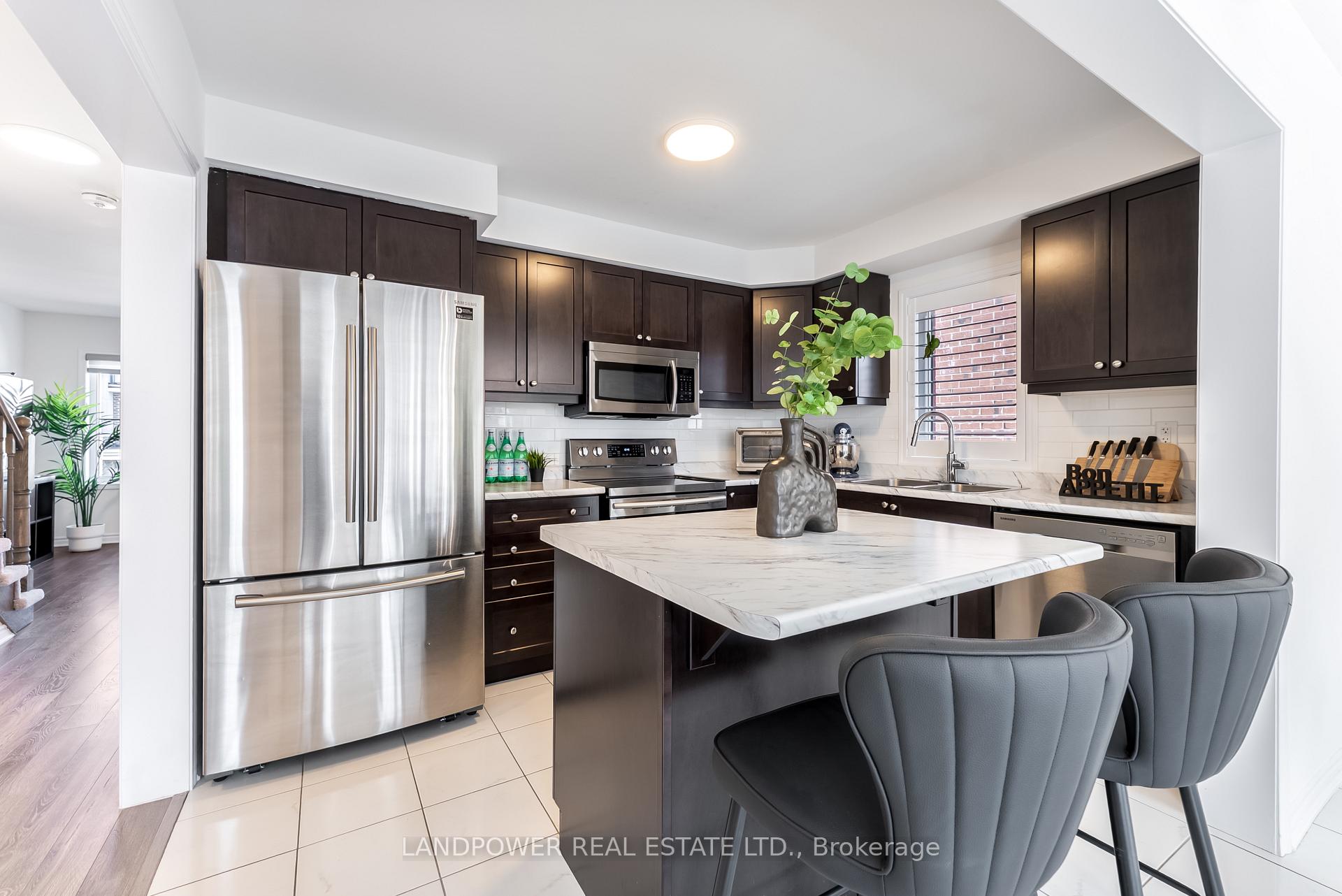 Photo 10 of 2793 Sapphire Drive, Pickering, Rural Pickering — HOMEH