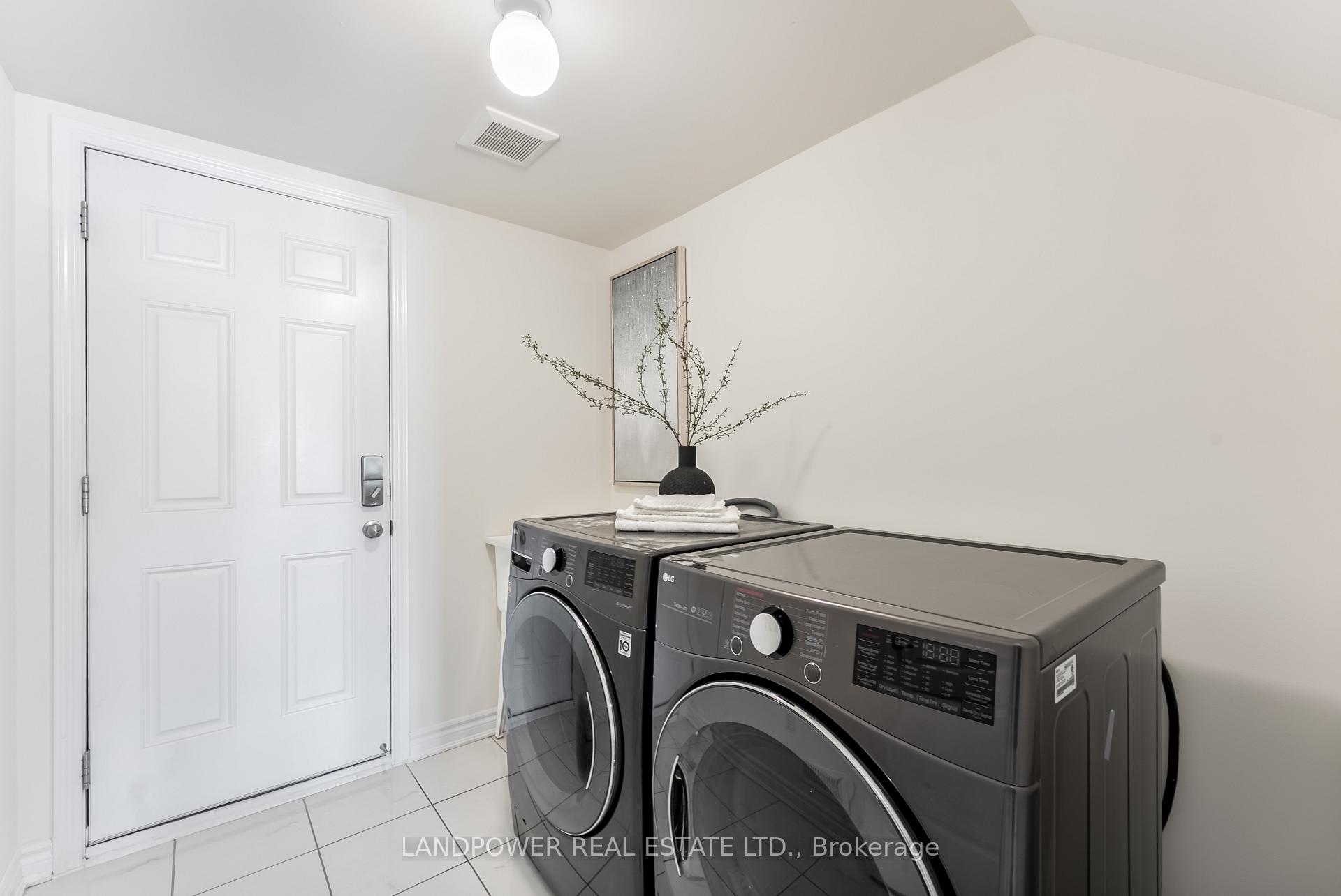 Photo 39 of 2793 Sapphire Drive, Pickering, Rural Pickering — HOMEH
