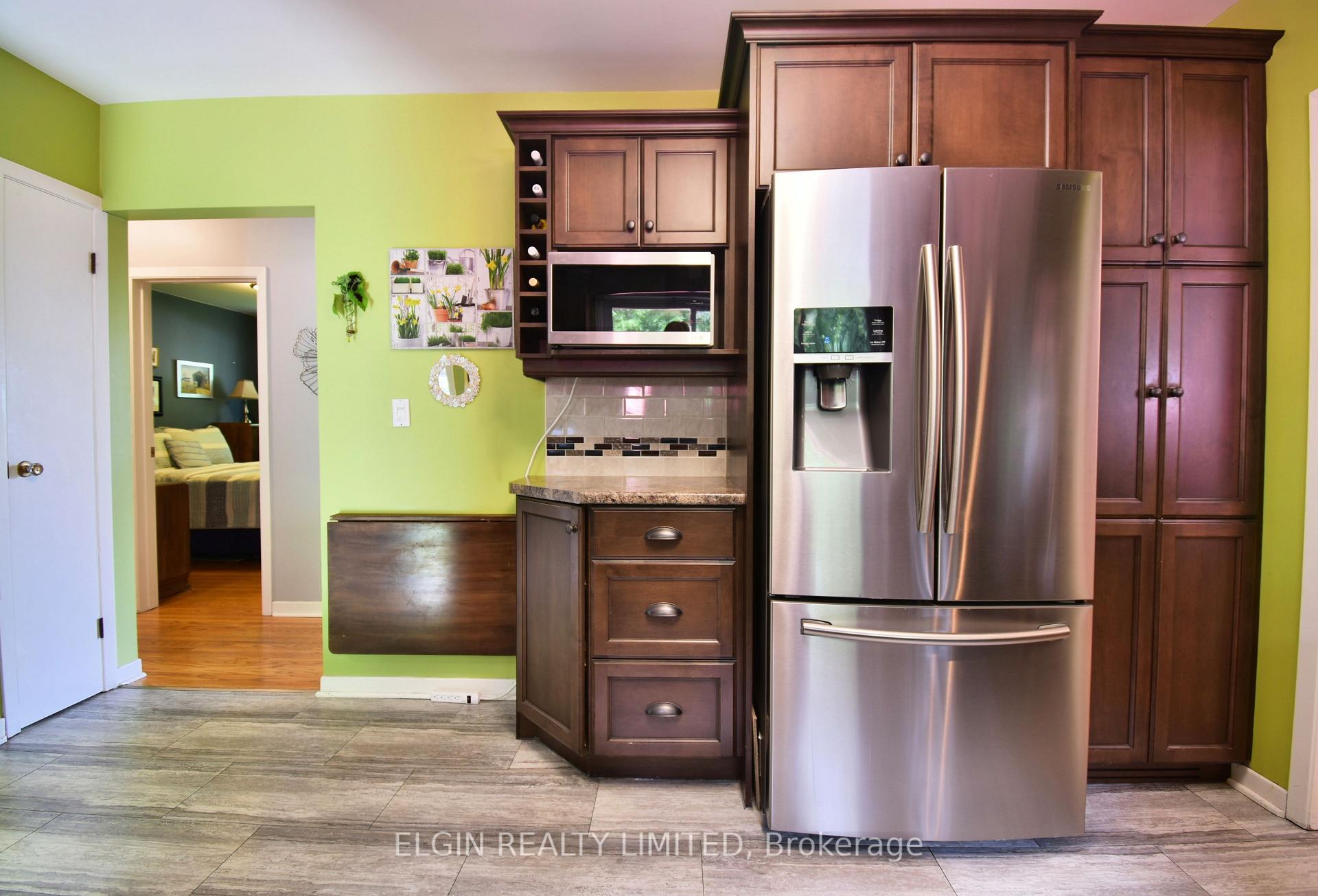 Photo 14 of 15 Steele Street, St. Thomas — HOMEH