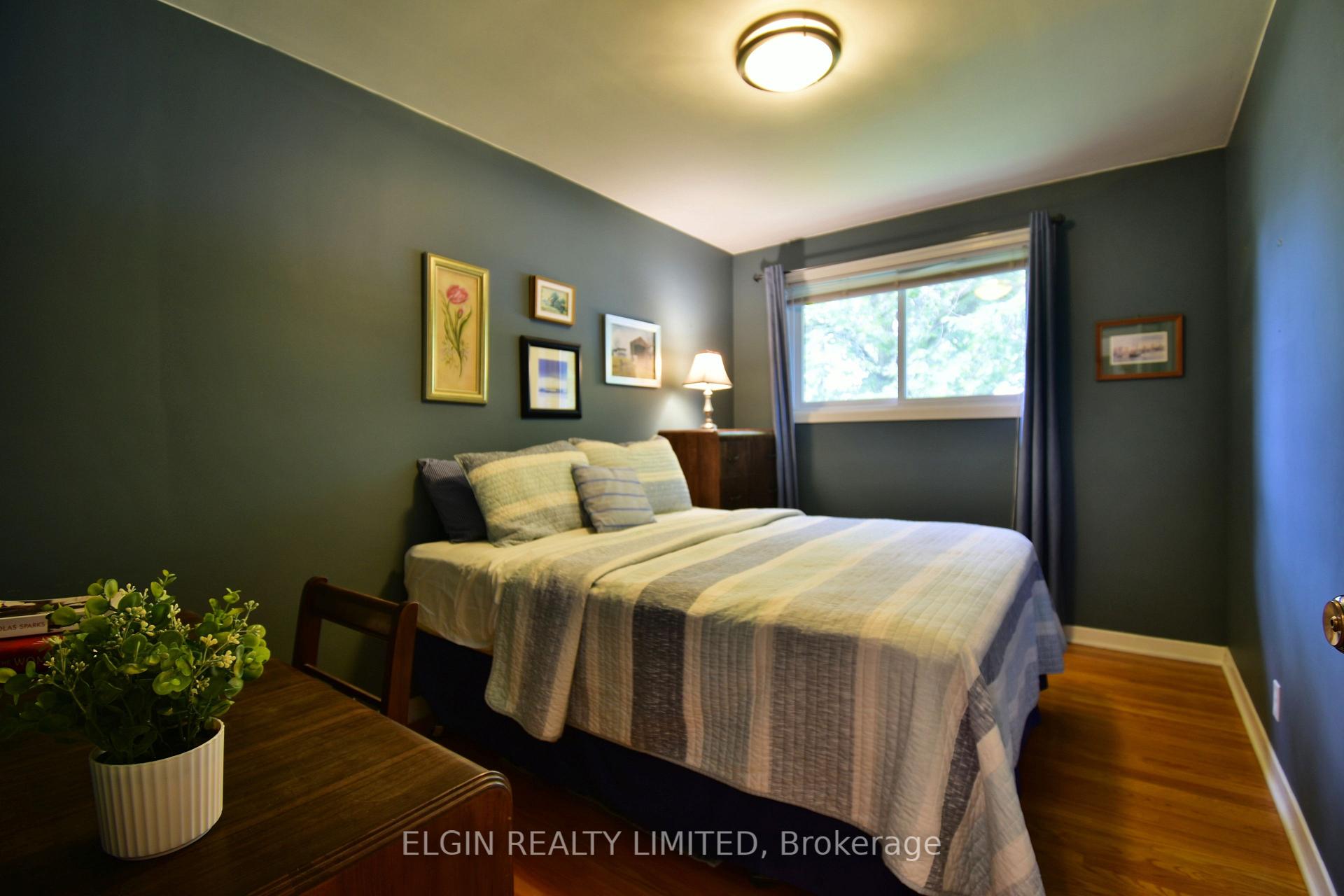 Photo 16 of 15 Steele Street, St. Thomas — HOMEH