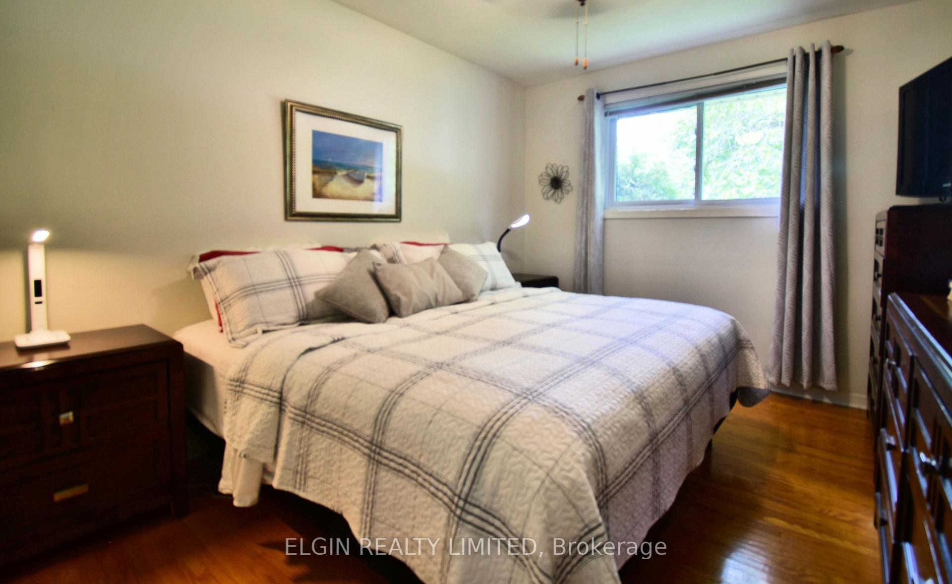 Photo 19 of 15 Steele Street, St. Thomas — HOMEH