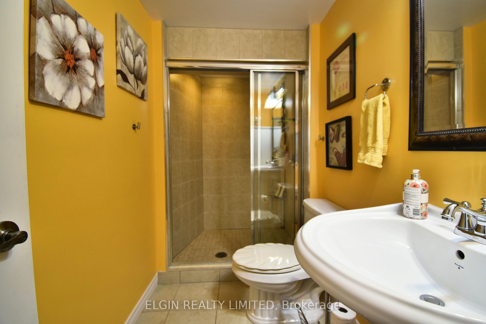 Photo 23 of 15 Steele Street, St. Thomas — HOMEH