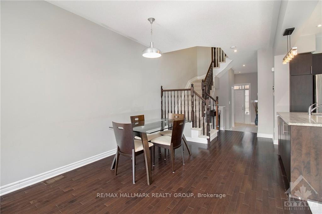 Photo 5 of 428 Arncliffe Avenue, Ottawa, Kanata - Morgan's Grant/South March — HOMEH