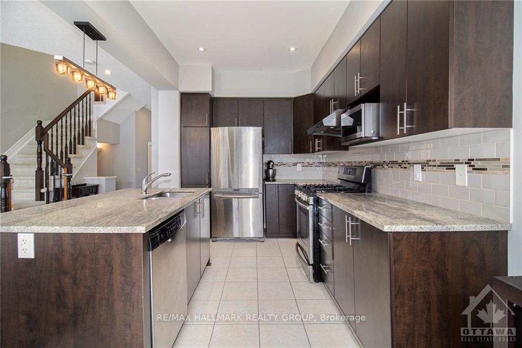 Photo 7 of 428 Arncliffe Avenue, Ottawa, Kanata - Morgan's Grant/South March — HOMEH