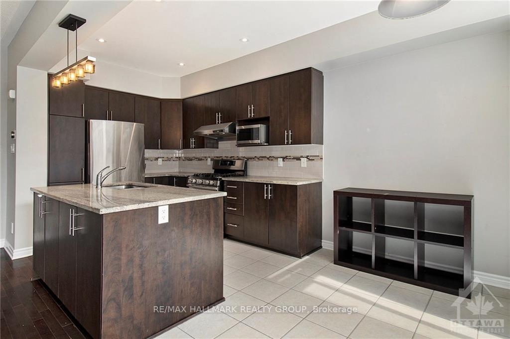 Photo 8 of 428 Arncliffe Avenue, Ottawa, Kanata - Morgan's Grant/South March — HOMEH