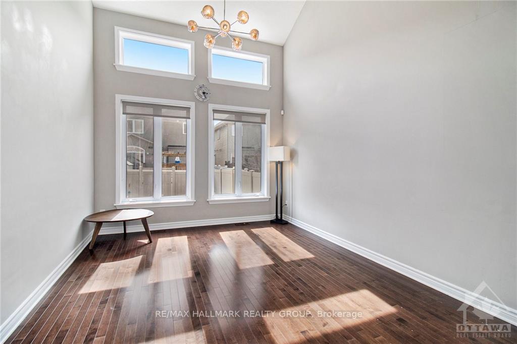 Photo 10 of 428 Arncliffe Avenue, Ottawa, Kanata - Morgan's Grant/South March — HOMEH