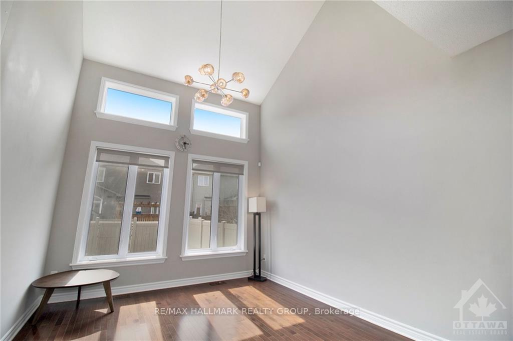 Photo 12 of 428 Arncliffe Avenue, Ottawa, Kanata - Morgan's Grant/South March — HOMEH