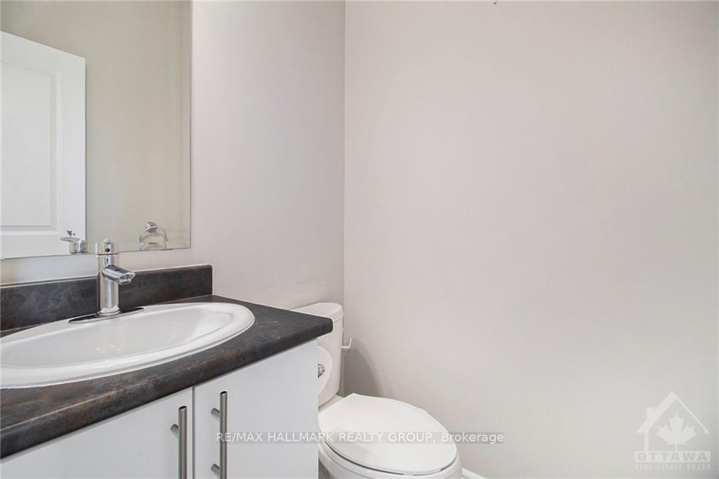 Photo 13 of 428 Arncliffe Avenue, Ottawa, Kanata - Morgan's Grant/South March — HOMEH