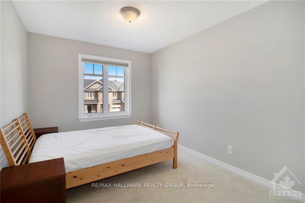 Photo 18 of 428 Arncliffe Avenue, Ottawa, Kanata - Morgan's Grant/South March — HOMEH