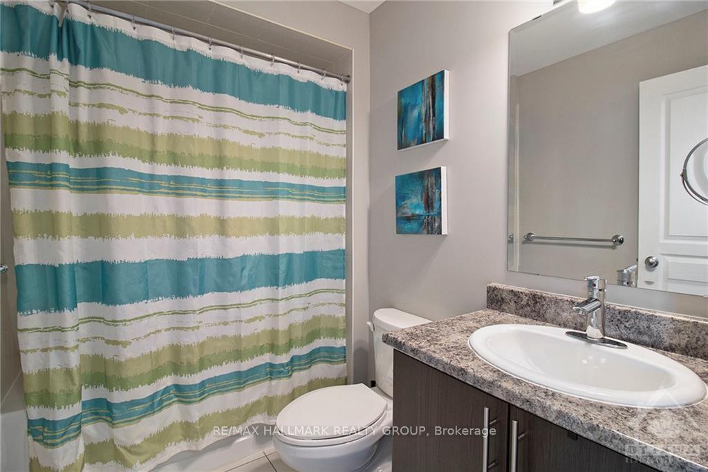 Photo 19 of 428 Arncliffe Avenue, Ottawa, Kanata - Morgan's Grant/South March — HOMEH