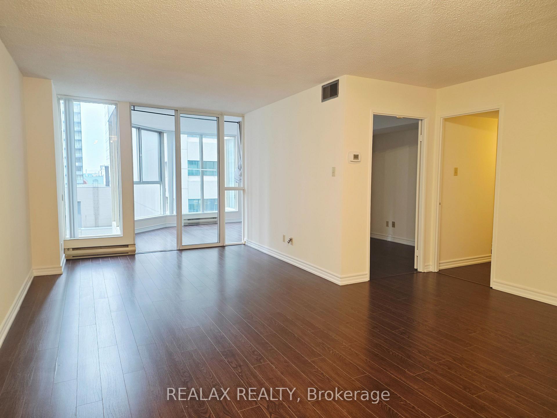 Photo 2 of Unit 1403, 55 Centre Avenue, Toronto, Bay Street Corridor — HOMEH