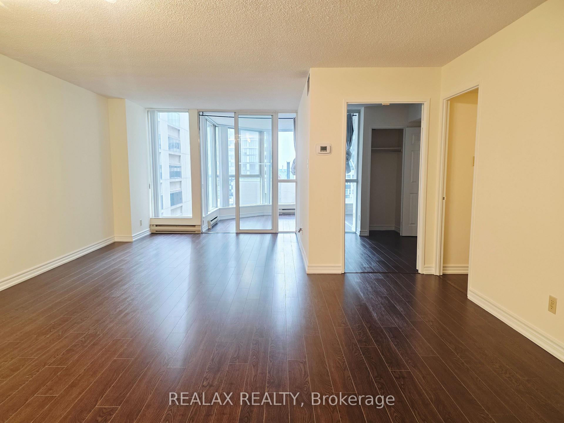 Photo 3 of Unit 1403, 55 Centre Avenue, Toronto, Bay Street Corridor — HOMEH