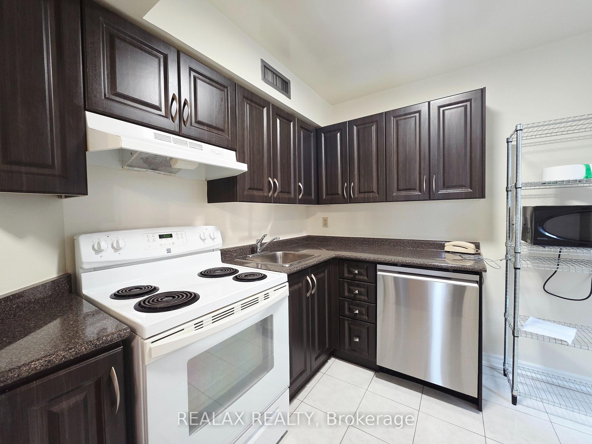 Photo 18 of Unit 1403, 55 Centre Avenue, Toronto, Bay Street Corridor — HOMEH