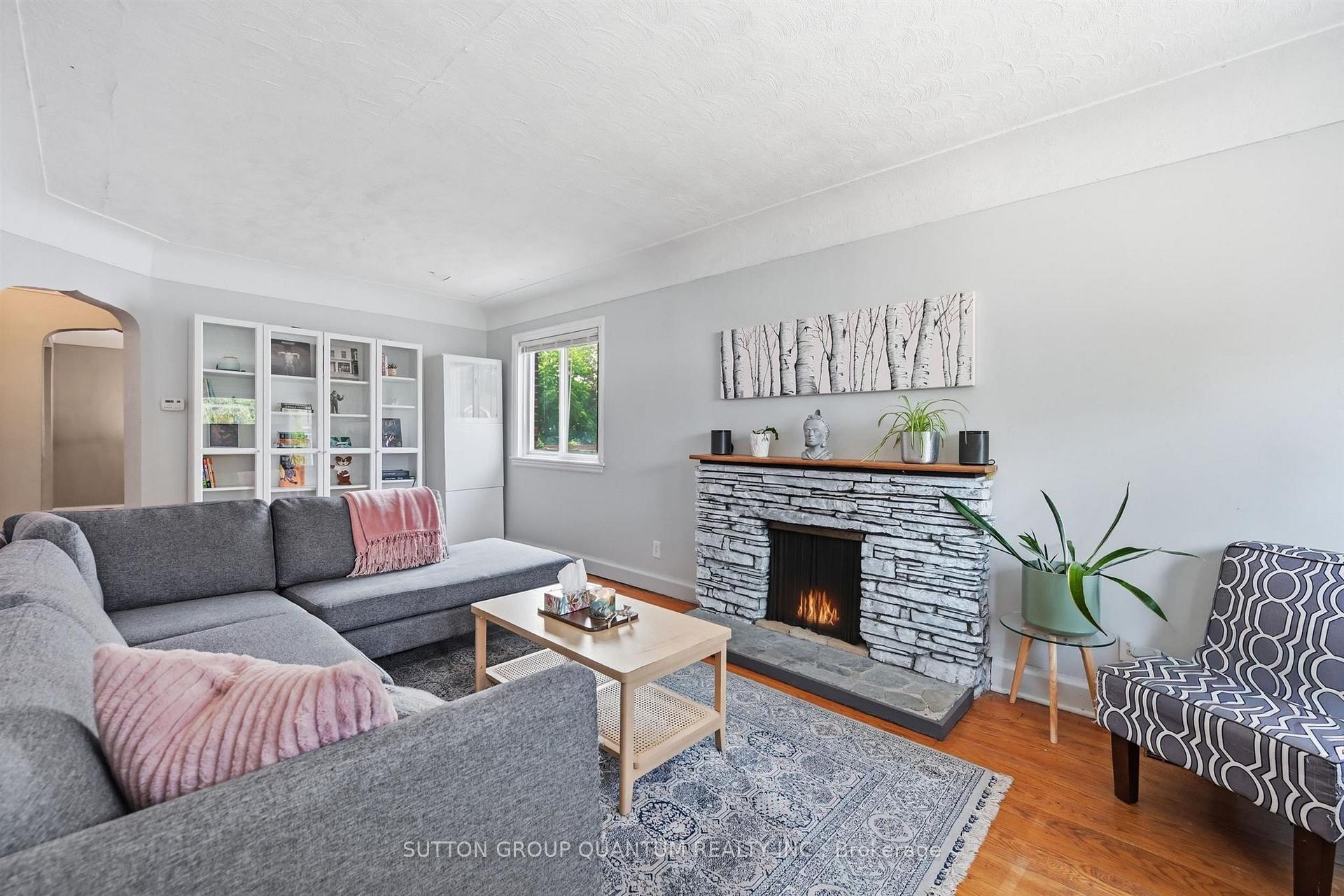 Photo 6 of 151 East 16th Street, Hamilton, Inch Park — HOMEH