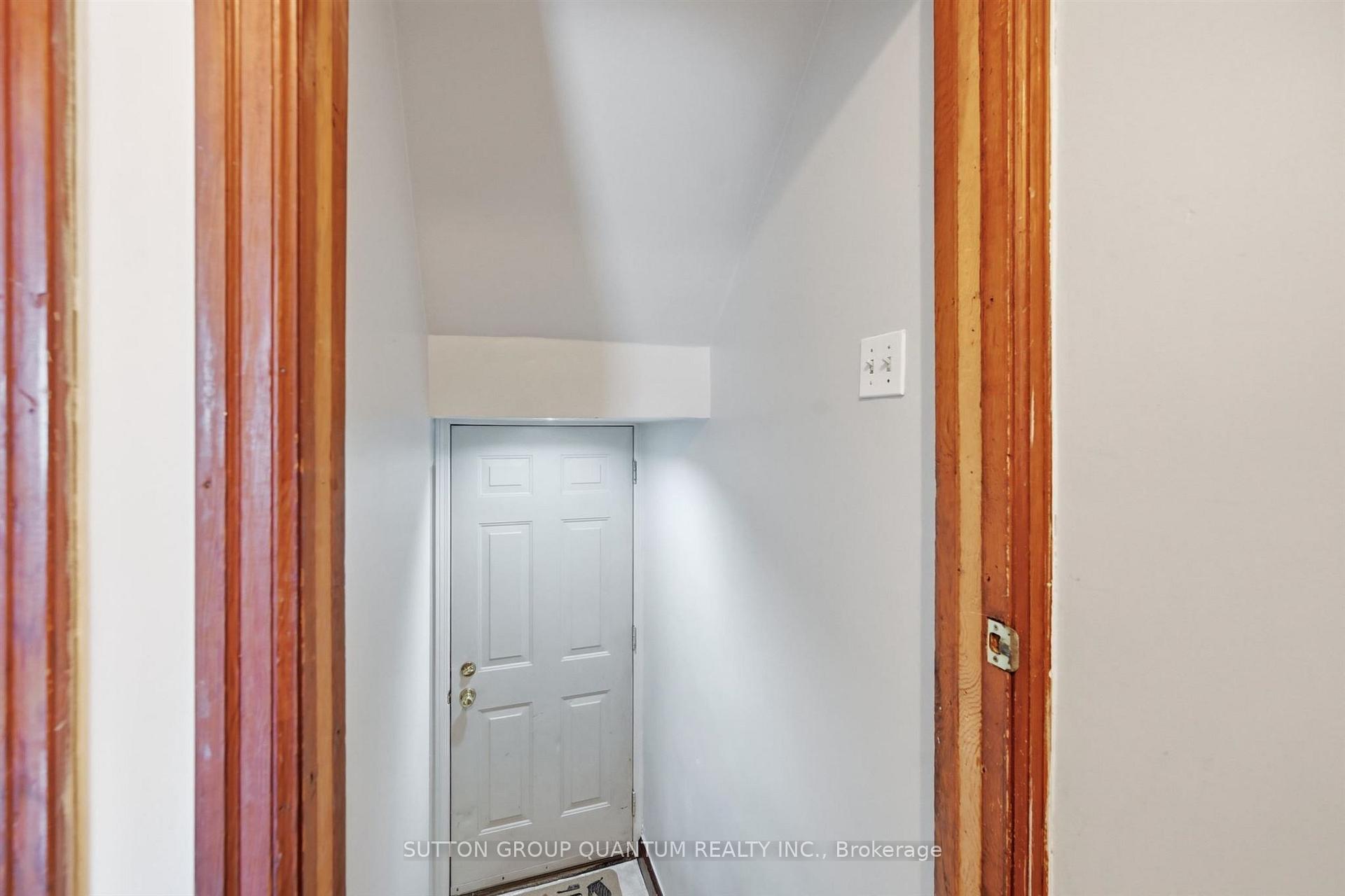 Photo 26 of 151 East 16th Street, Hamilton, Inch Park — HOMEH