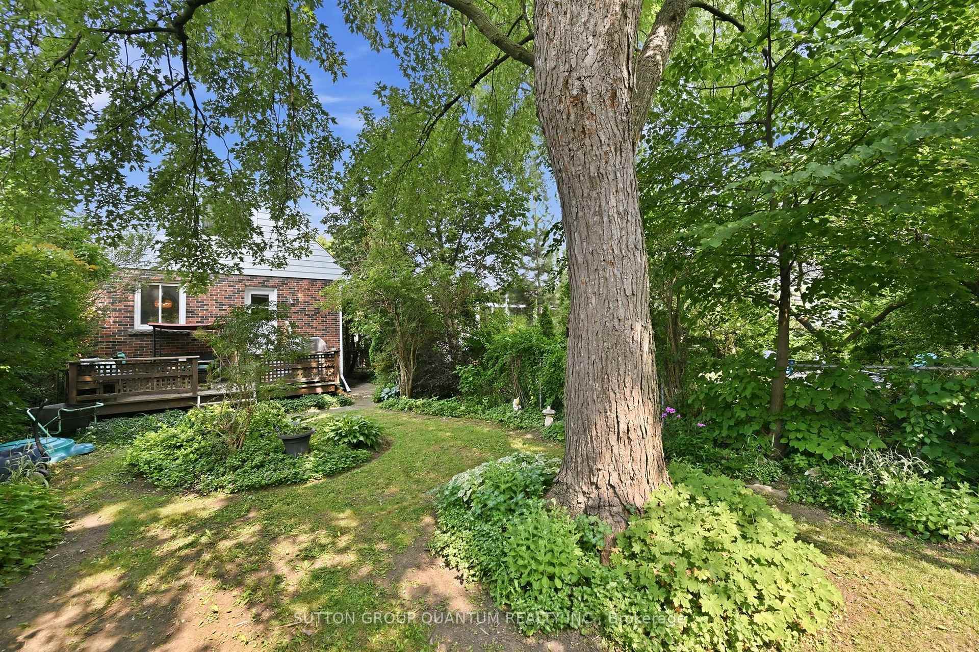 Photo 32 of 151 East 16th Street, Hamilton, Inch Park — HOMEH