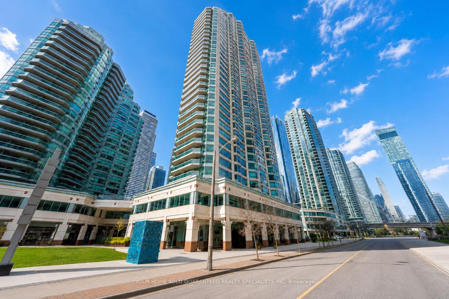 Photo 1 of 10 Yonge Street, Toronto, Waterfront Communities — HOMEH