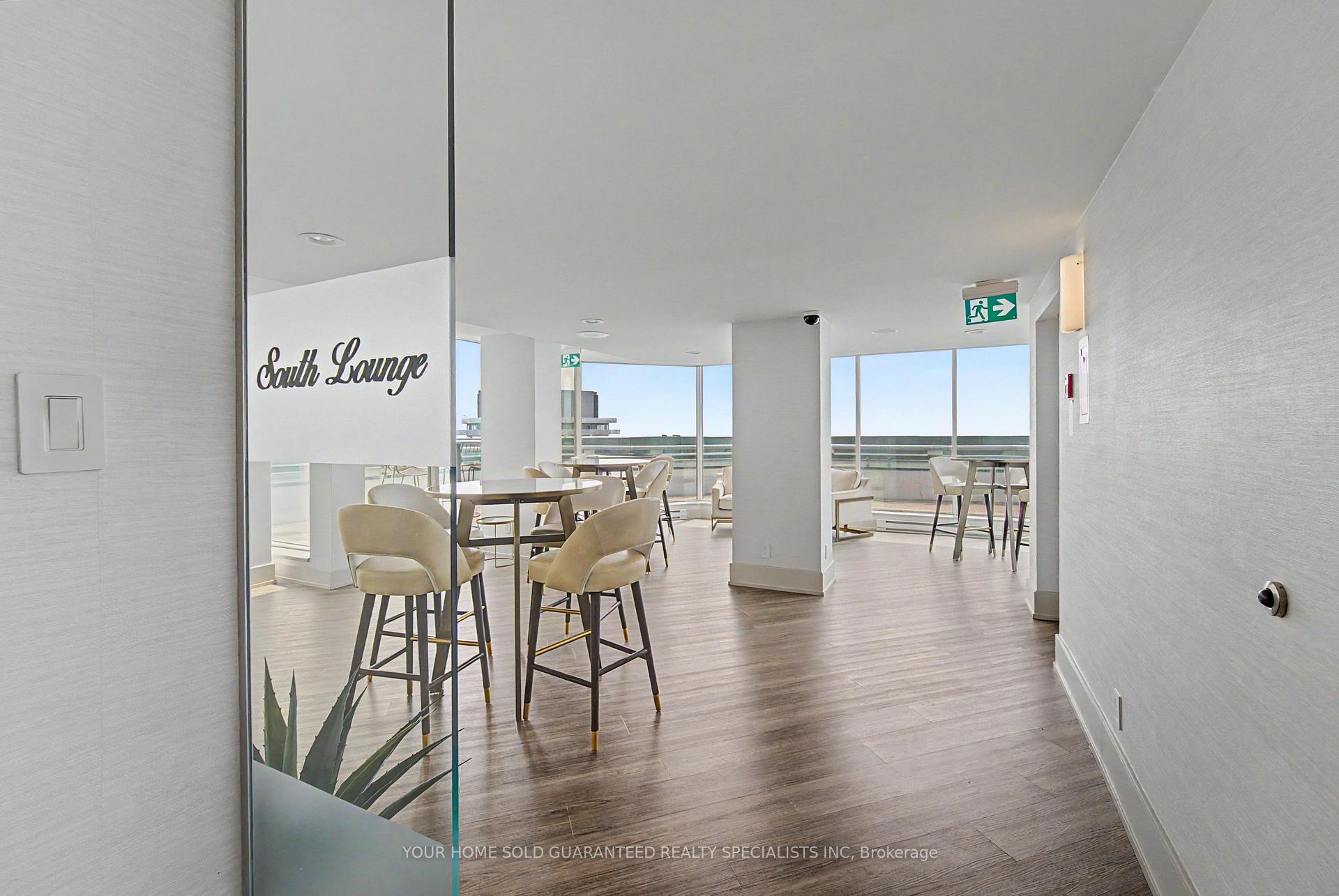 Photo 8 of 10 Yonge Street, Toronto, Waterfront Communities — HOMEH