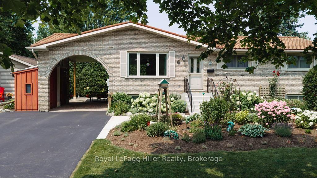 Photo 1 of 58 Kemp Crescent, Stratford — HOMEH