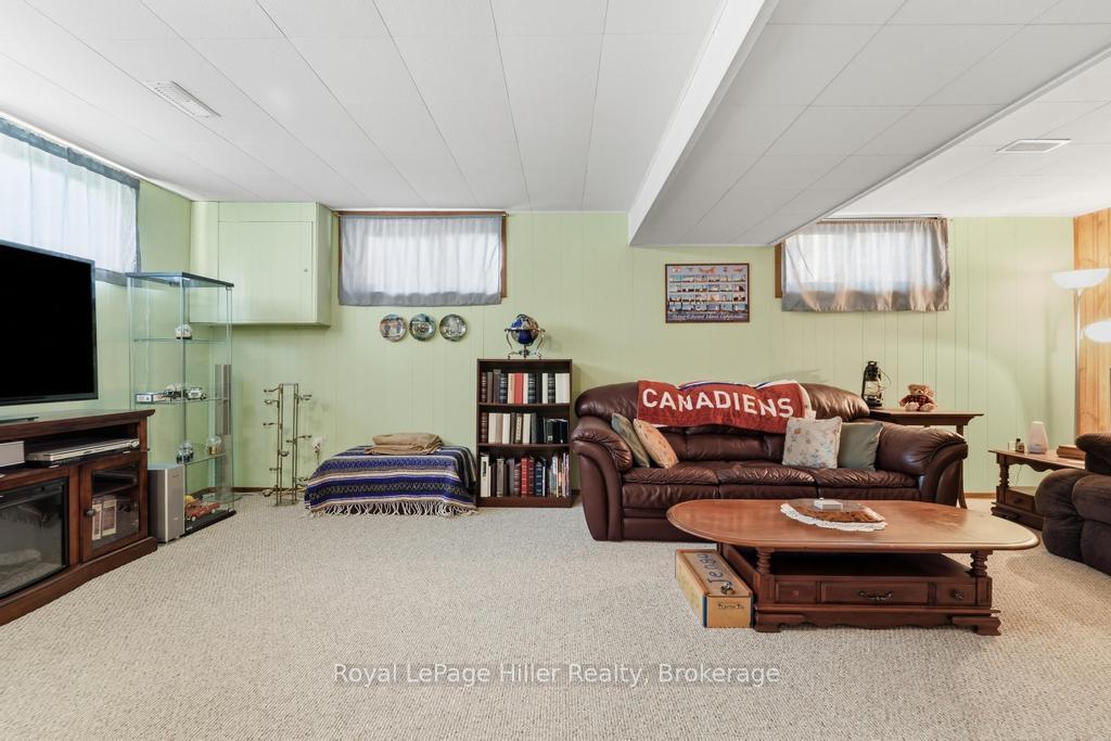 Photo 26 of 58 Kemp Crescent, Stratford — HOMEH