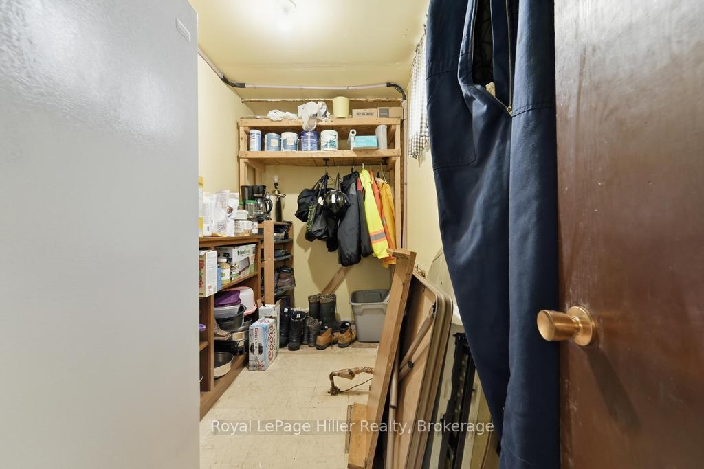 Photo 34 of 58 Kemp Crescent, Stratford — HOMEH