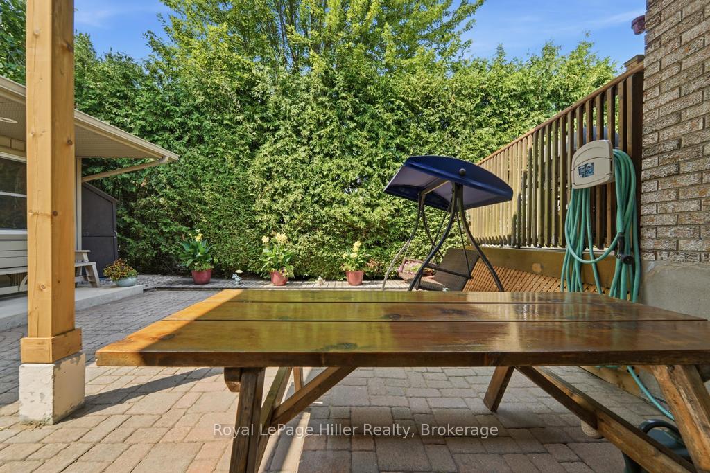 Photo 39 of 58 Kemp Crescent, Stratford — HOMEH